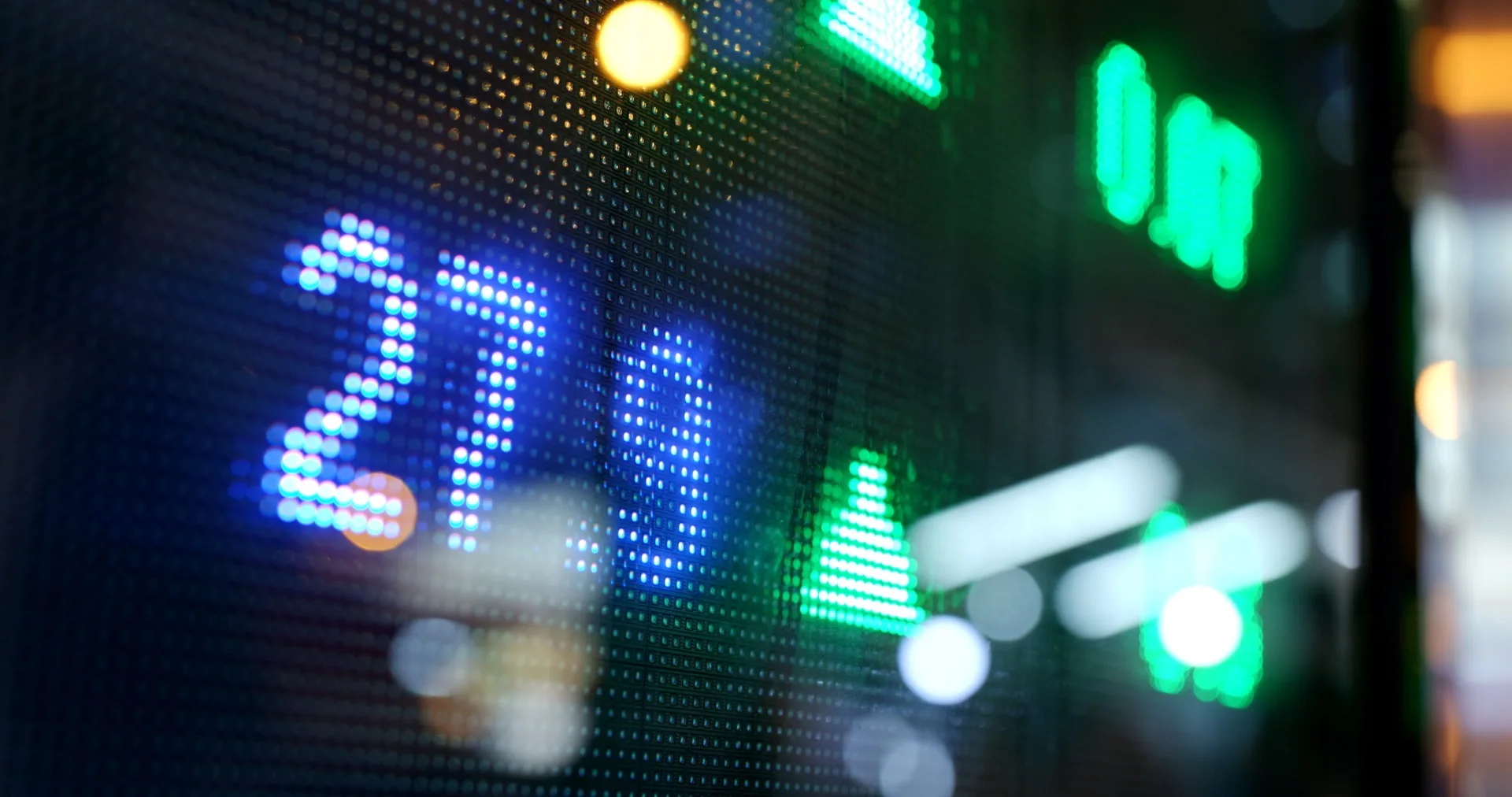 How to Benchmark Your Logistics Costs Against Industry Averages