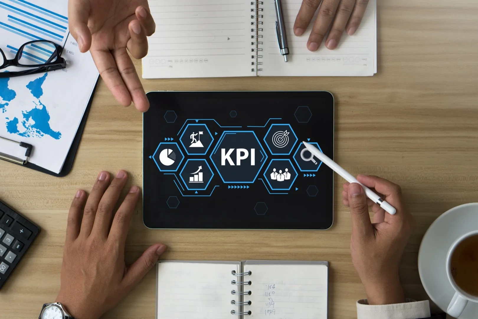 Building Cross-Functional Analytics Teams in Logistics